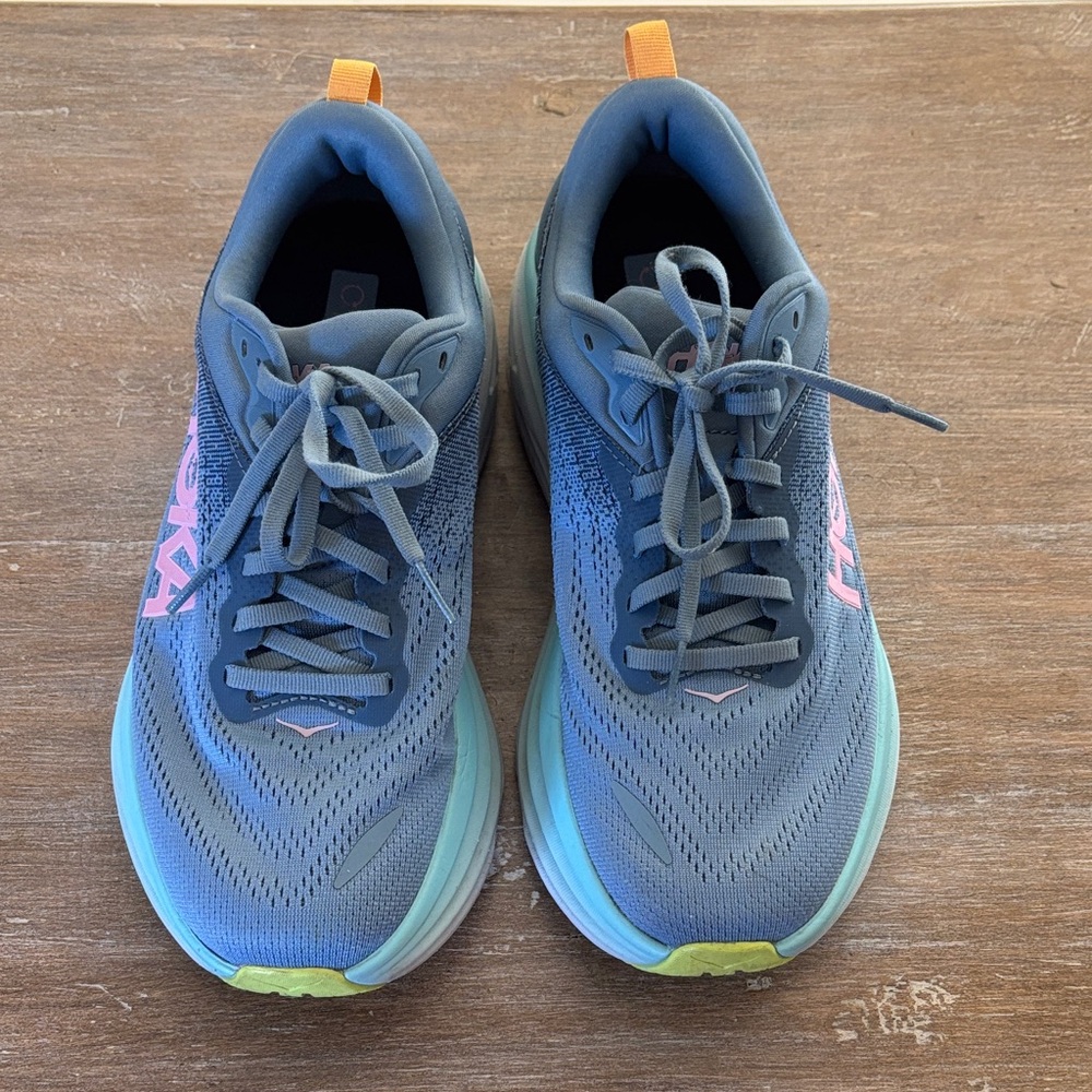 Hoka Women's Bondi 8 Athletic Shoes in size 9D - Picture 2 of 14